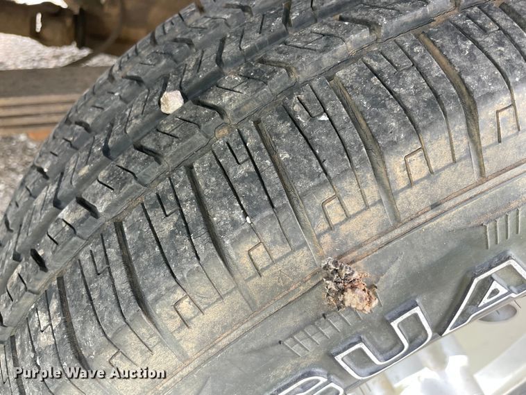 image for item MR9062 1991 GMC Suburban  SUV