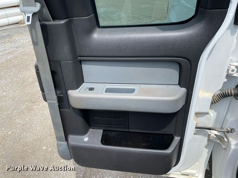 image for item MR9071 2013 Ford F150  SuperCab pickup truck