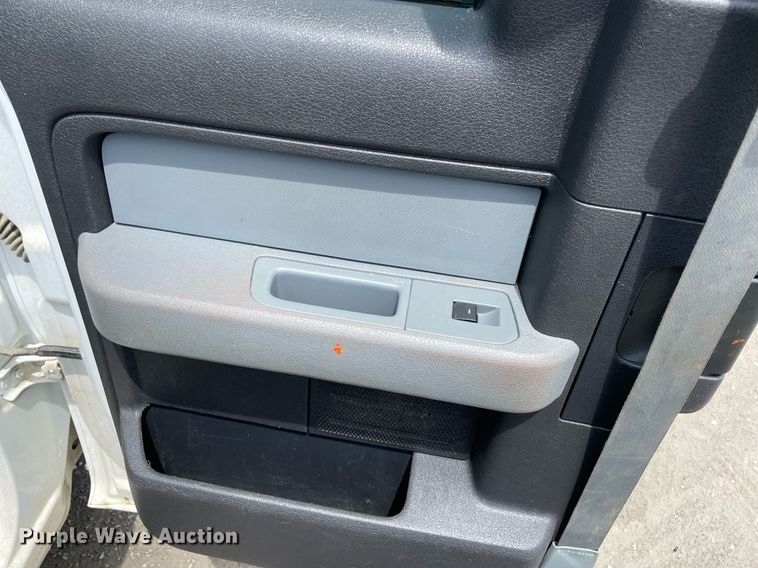 image for item MR9071 2013 Ford F150  SuperCab pickup truck