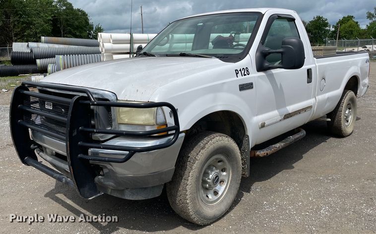 image for item MR9073 2002 Ford F250 Super Duty  pickup truck