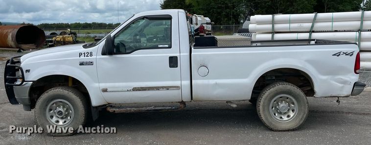 image for item MR9073 2002 Ford F250 Super Duty  pickup truck