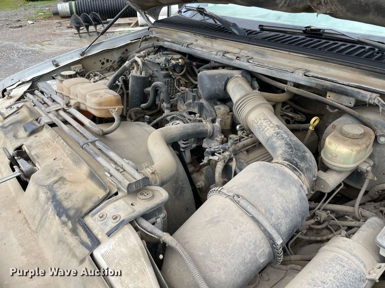 image for item MR9073 2002 Ford F250 Super Duty  pickup truck