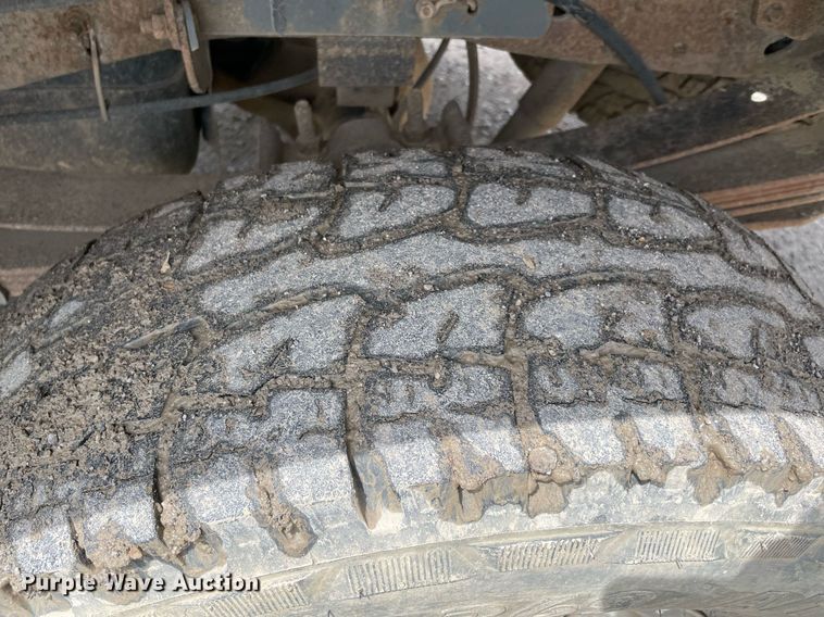 image for item MR9073 2002 Ford F250 Super Duty  pickup truck