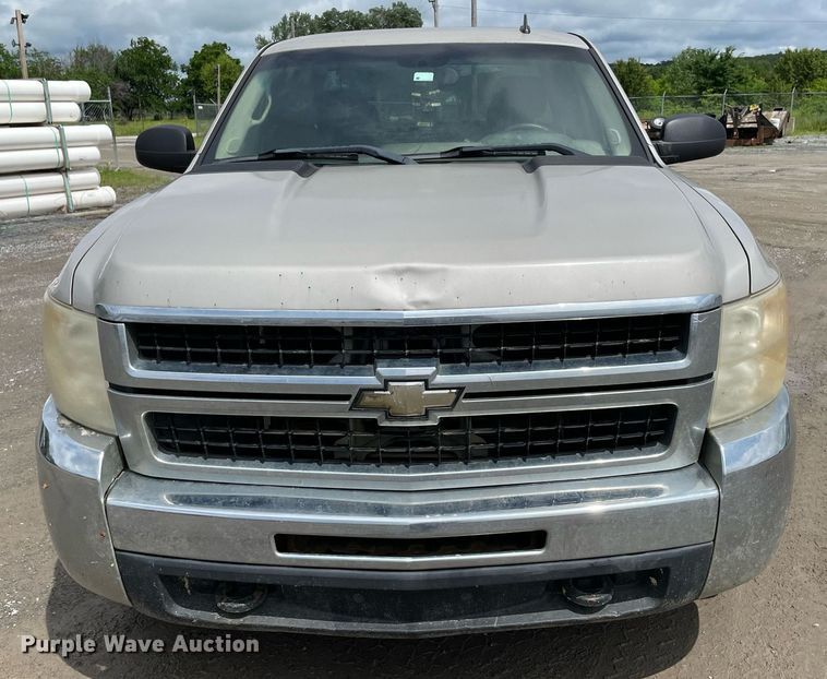 image for item MR9074 2009 Chevrolet Silverado 2500HD  Ext. Cab pickup truck