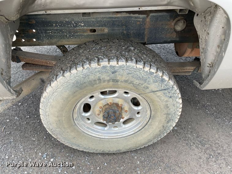 image for item MR9074 2009 Chevrolet Silverado 2500HD  Ext. Cab pickup truck