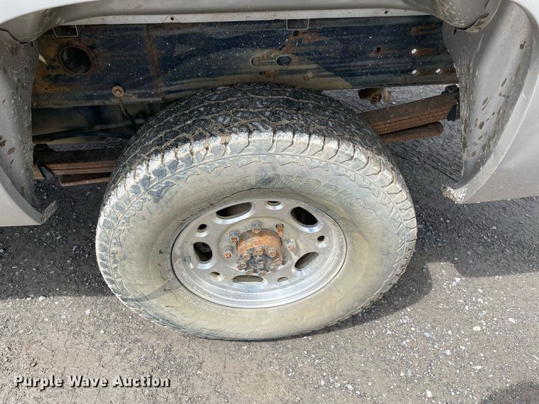 image for item MR9074 2009 Chevrolet Silverado 2500HD  Ext. Cab pickup truck