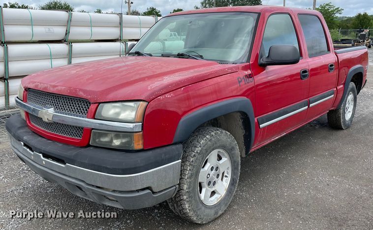 image for item MR9075 2005 Chevrolet Silverado 1500  Crew Cab pickup truck