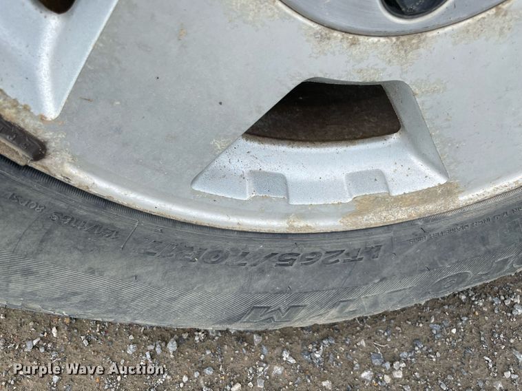 image for item MR9075 2005 Chevrolet Silverado 1500  Crew Cab pickup truck