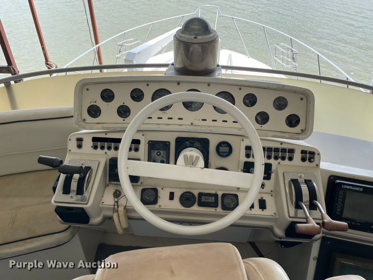 image for item MR9076 1989 Wellcraft  boat