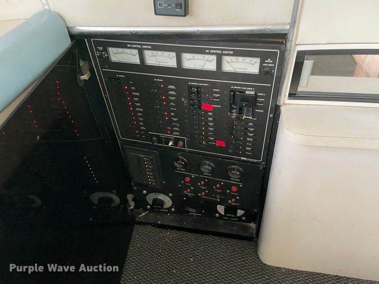 image for item MR9076 1989 Wellcraft  boat