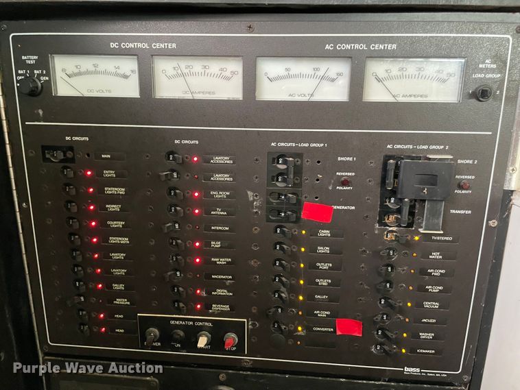 image for item MR9076 1989 Wellcraft  boat