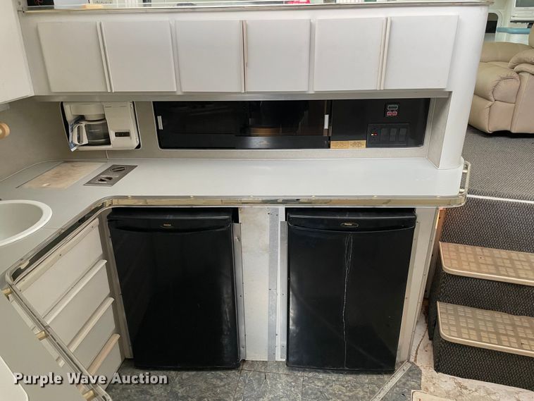 image for item MR9076 1989 Wellcraft  boat