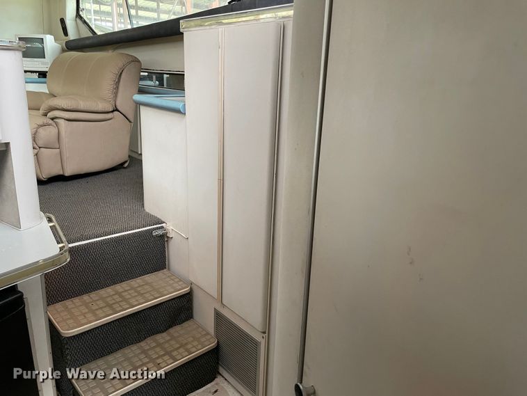 image for item MR9076 1989 Wellcraft  boat