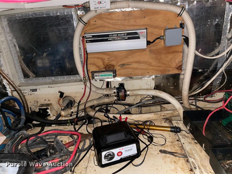 image for item MR9076 1989 Wellcraft  boat