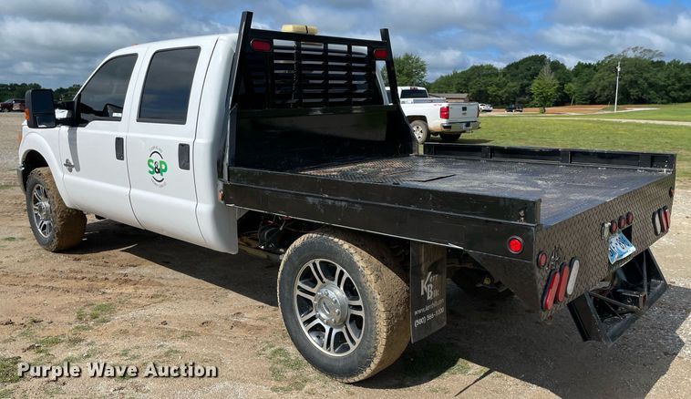 image for item MR9081 2012 Ford F250 Super Duty  Crew Cab flatbed pickup truck