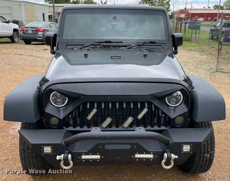 image for item MR9082 2017 Jeep Wrangler Unlimited Sport  SUV