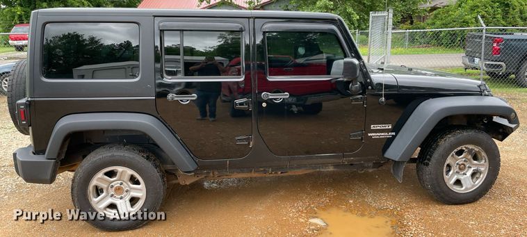 image for item MR9082 2017 Jeep Wrangler Unlimited Sport  SUV