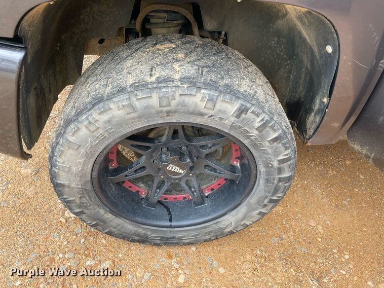 image for item MR9083 2010 Chevrolet Silverado 1500  Ext. Cab pickup truck