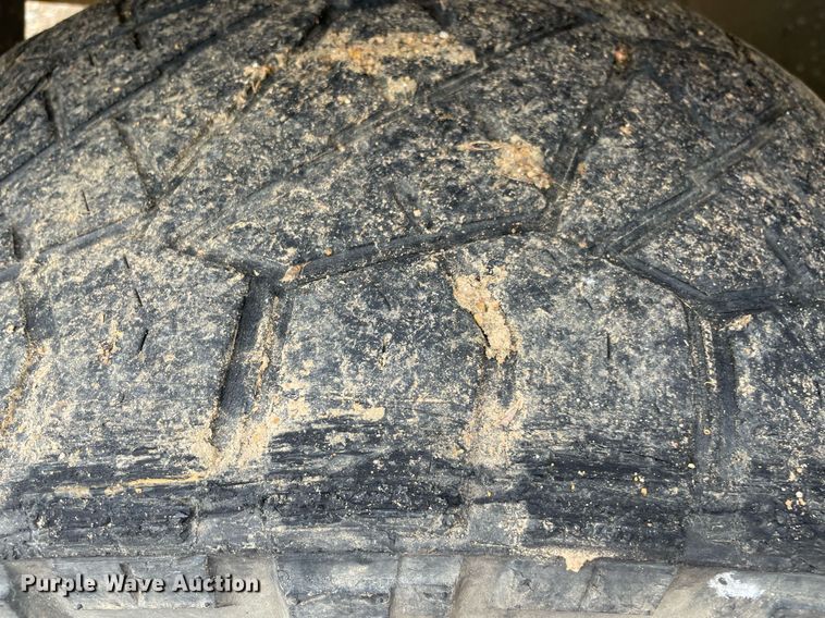 image for item MR9083 2010 Chevrolet Silverado 1500  Ext. Cab pickup truck