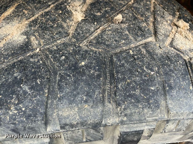 image for item MR9083 2010 Chevrolet Silverado 1500  Ext. Cab pickup truck