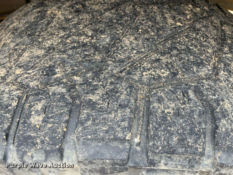 image for item MR9083 2010 Chevrolet Silverado 1500  Ext. Cab pickup truck