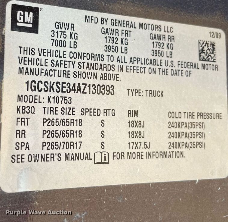 image for item MR9083 2010 Chevrolet Silverado 1500  Ext. Cab pickup truck