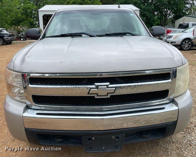 image for item MR9084 2008 Chevrolet Silverado 1500  Ext. Cab pickup truck