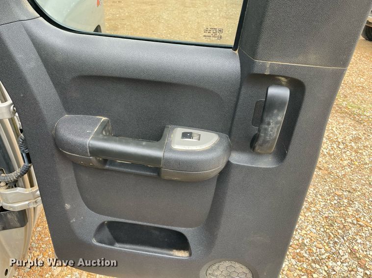 image for item MR9084 2008 Chevrolet Silverado 1500  Ext. Cab pickup truck