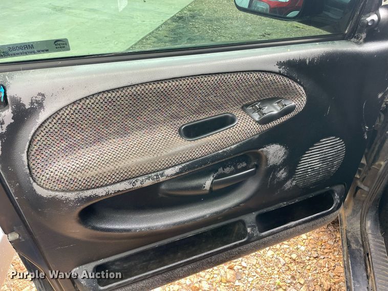 image for item MR9085 2001 Dodge Ram 2500  Quad Cab pickup truck