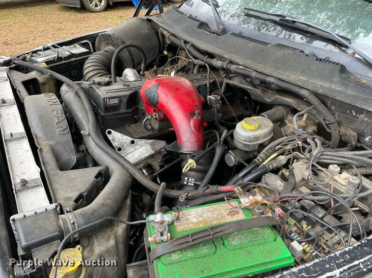 image for item MR9085 2001 Dodge Ram 2500  Quad Cab pickup truck