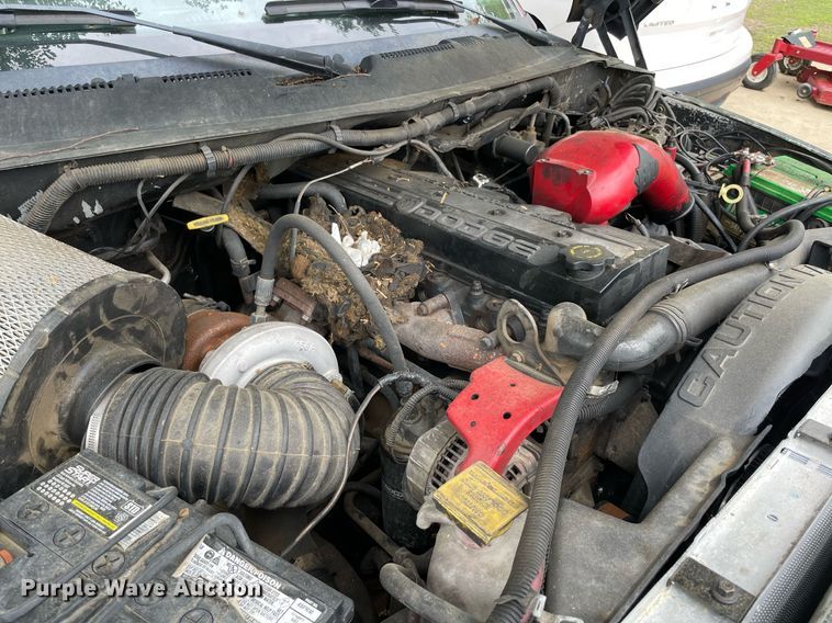 image for item MR9085 2001 Dodge Ram 2500  Quad Cab pickup truck