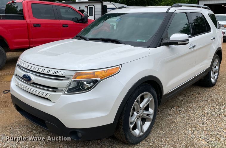 image for item MR9086 2015 Ford Explorer Limited  SUV