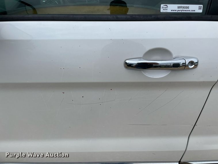 image for item MR9086 2015 Ford Explorer Limited  SUV