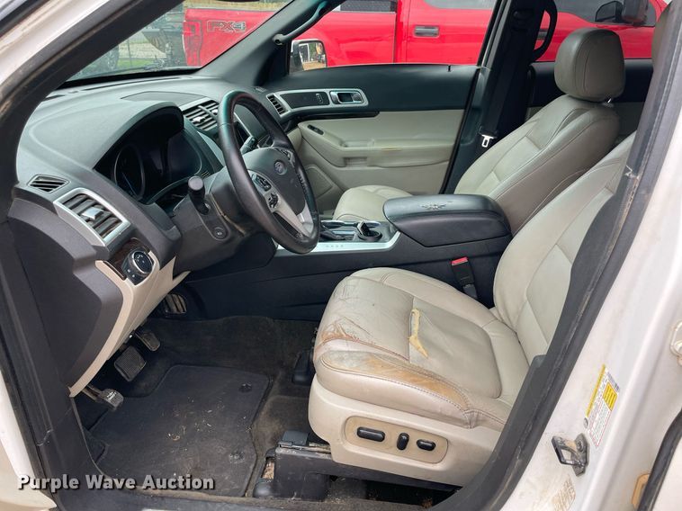 image for item MR9086 2015 Ford Explorer Limited  SUV