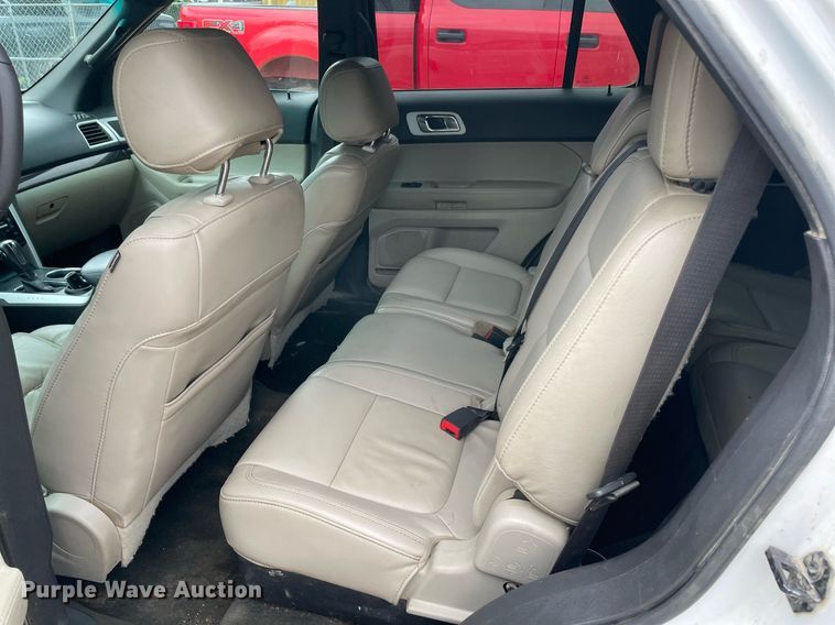 image for item MR9086 2015 Ford Explorer Limited  SUV