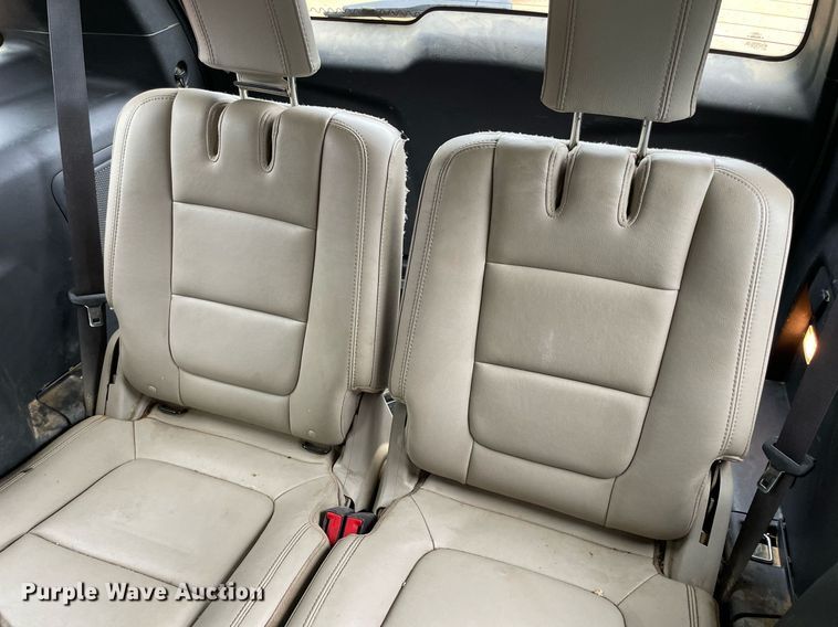 image for item MR9086 2015 Ford Explorer Limited  SUV