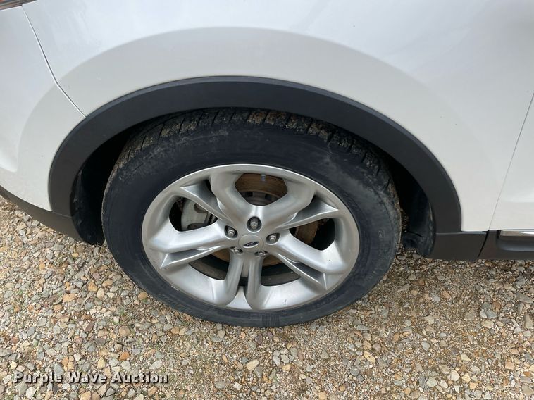 image for item MR9086 2015 Ford Explorer Limited  SUV