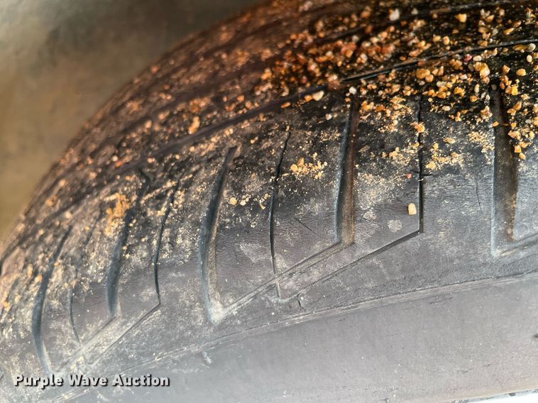 image for item MR9086 2015 Ford Explorer Limited  SUV