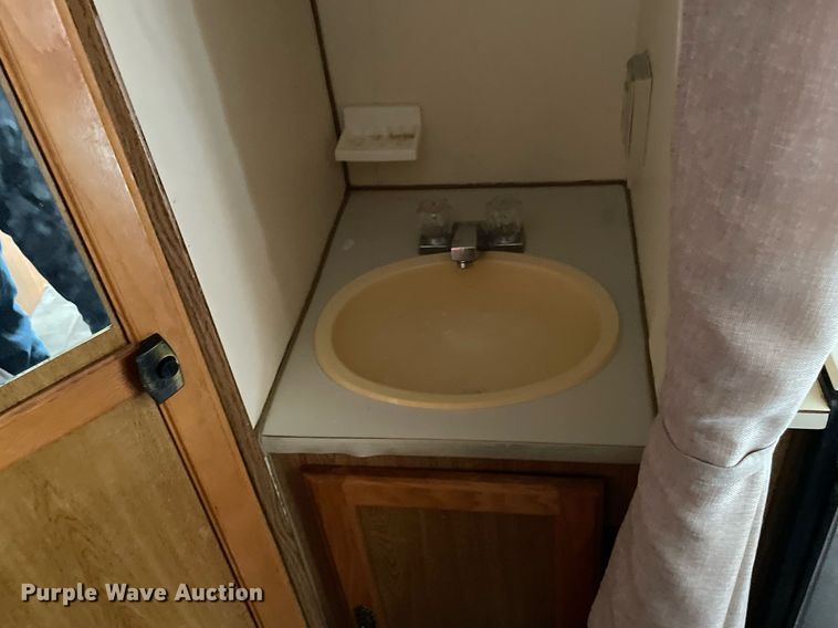 image for item MS9783 1987 Coachman  RV