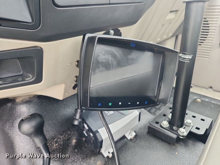 image for item MW9744 2009 Ford F350 Super Duty  utility bed pickup truck