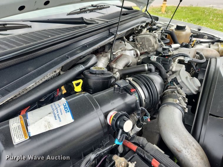 image for item MW9744 2009 Ford F350 Super Duty  utility bed pickup truck