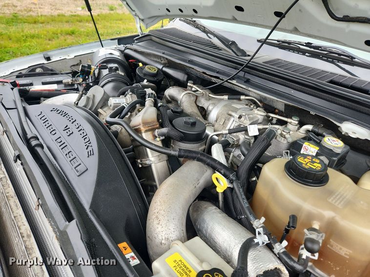 image for item MW9744 2009 Ford F350 Super Duty  utility bed pickup truck