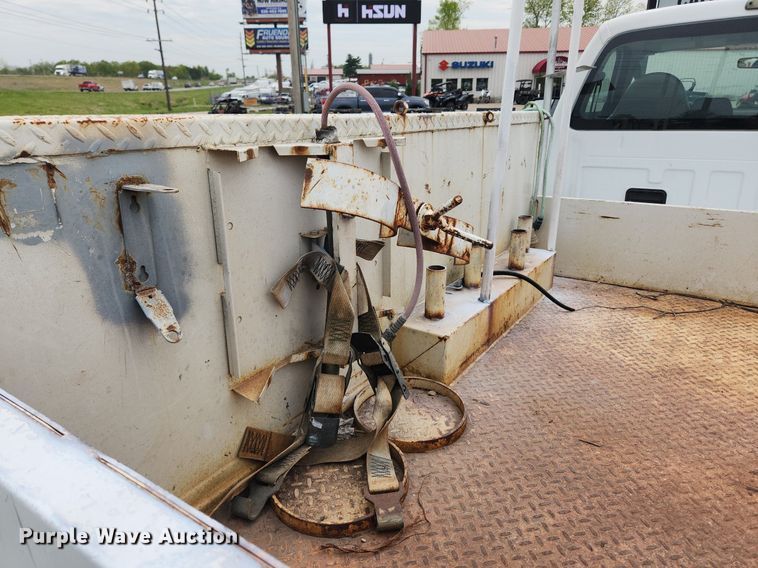 image for item MW9744 2009 Ford F350 Super Duty  utility bed pickup truck