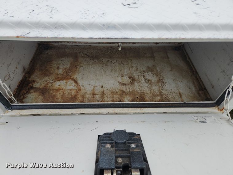 image for item MW9744 2009 Ford F350 Super Duty  utility bed pickup truck