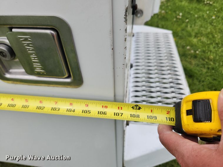 image for item MW9744 2009 Ford F350 Super Duty  utility bed pickup truck