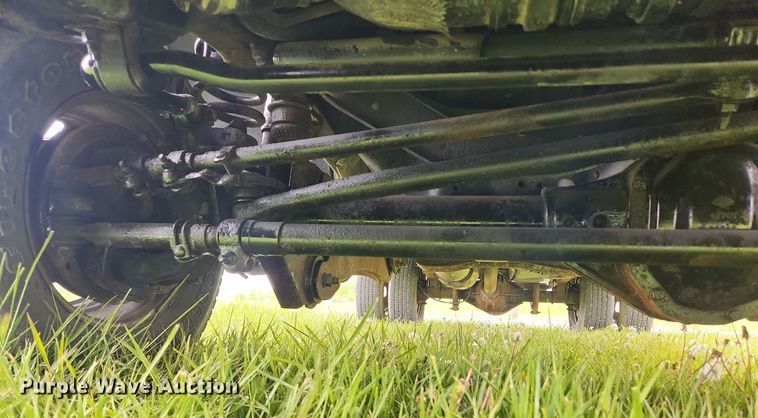 image for item MW9744 2009 Ford F350 Super Duty  utility bed pickup truck