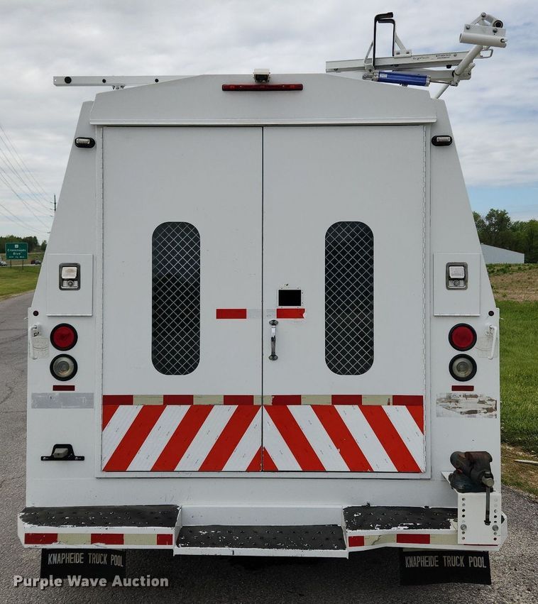 image for item MW9764 2011 Ford E350 Super Duty  utility van