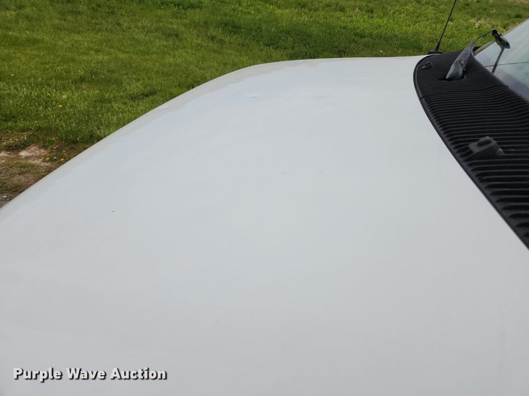 image for item MW9764 2011 Ford E350 Super Duty  utility van