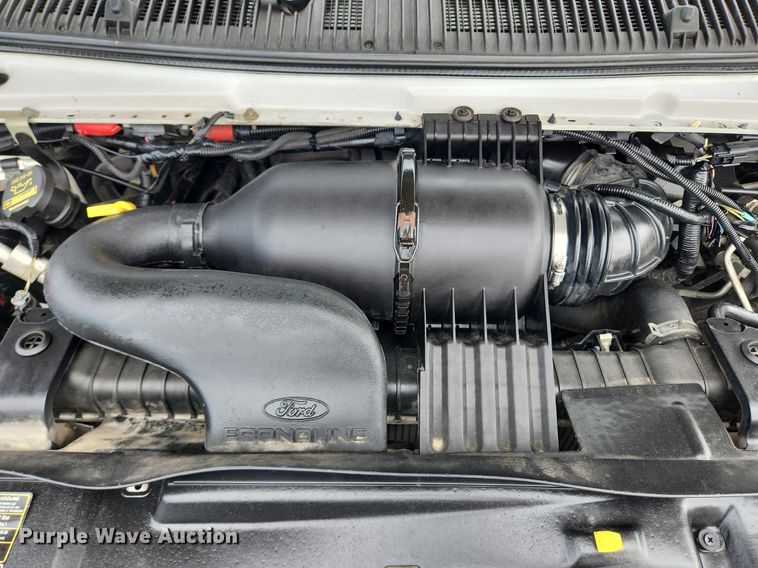 image for item MW9764 2011 Ford E350 Super Duty  utility van