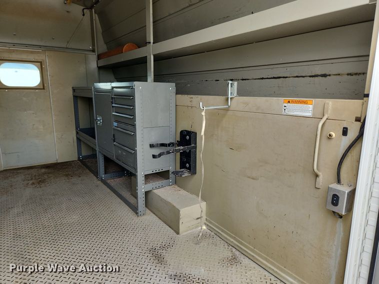 image for item MW9764 2011 Ford E350 Super Duty  utility van